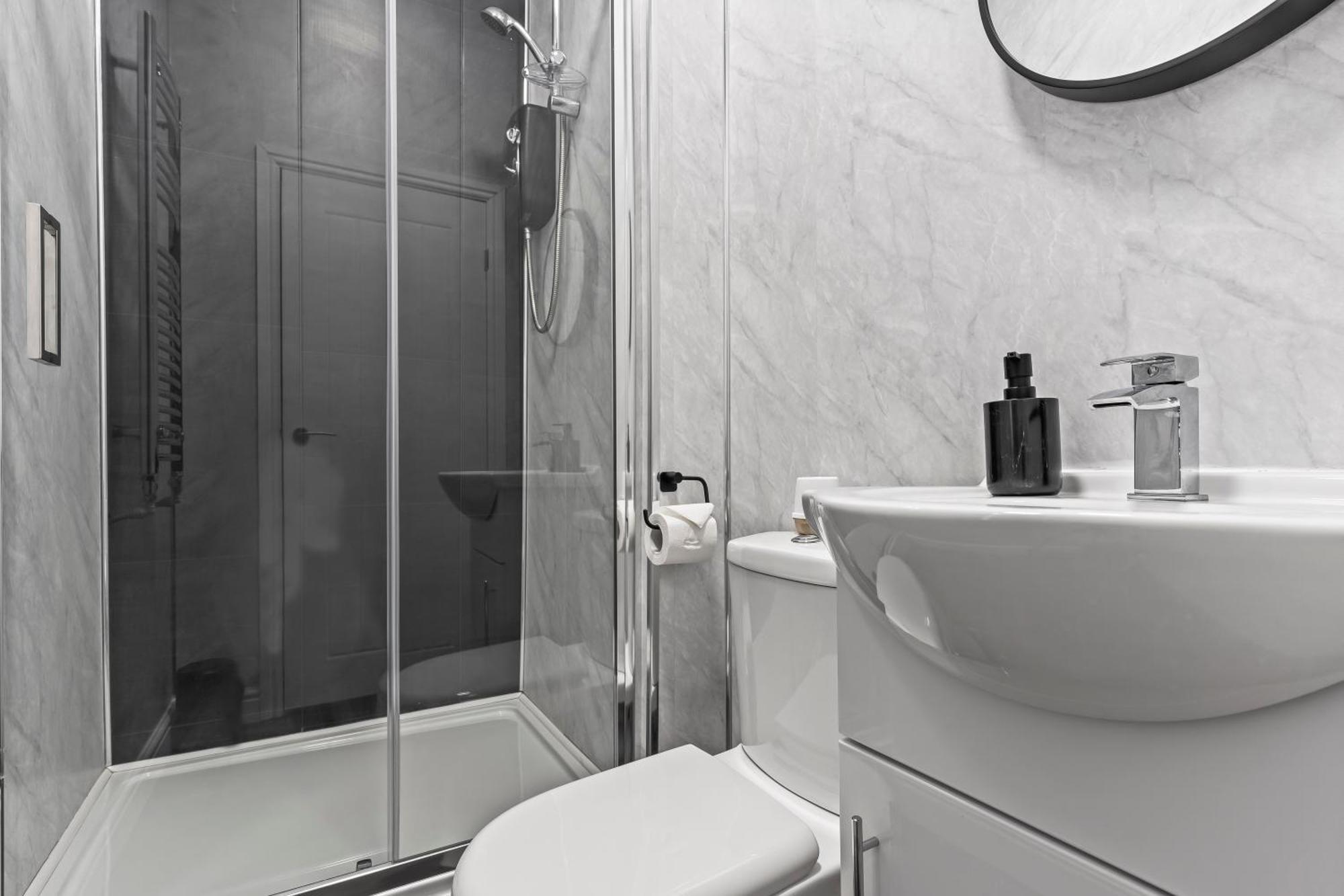 4 Bedroom, 2 Bath In Newcastle Town Centre Zewnętrze zdjęcie