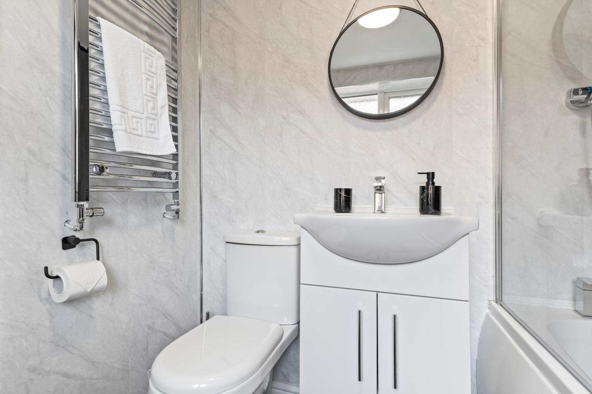 4 Bedroom, 2 Bath In Newcastle Town Centre Zewnętrze zdjęcie